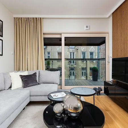 Mennica Luxury Family With Parking And 3 Bedrooms By Renters Prestige