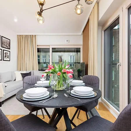 Daire Mennica Luxury Family With Parking And 3 Bedrooms By Renters Prestige